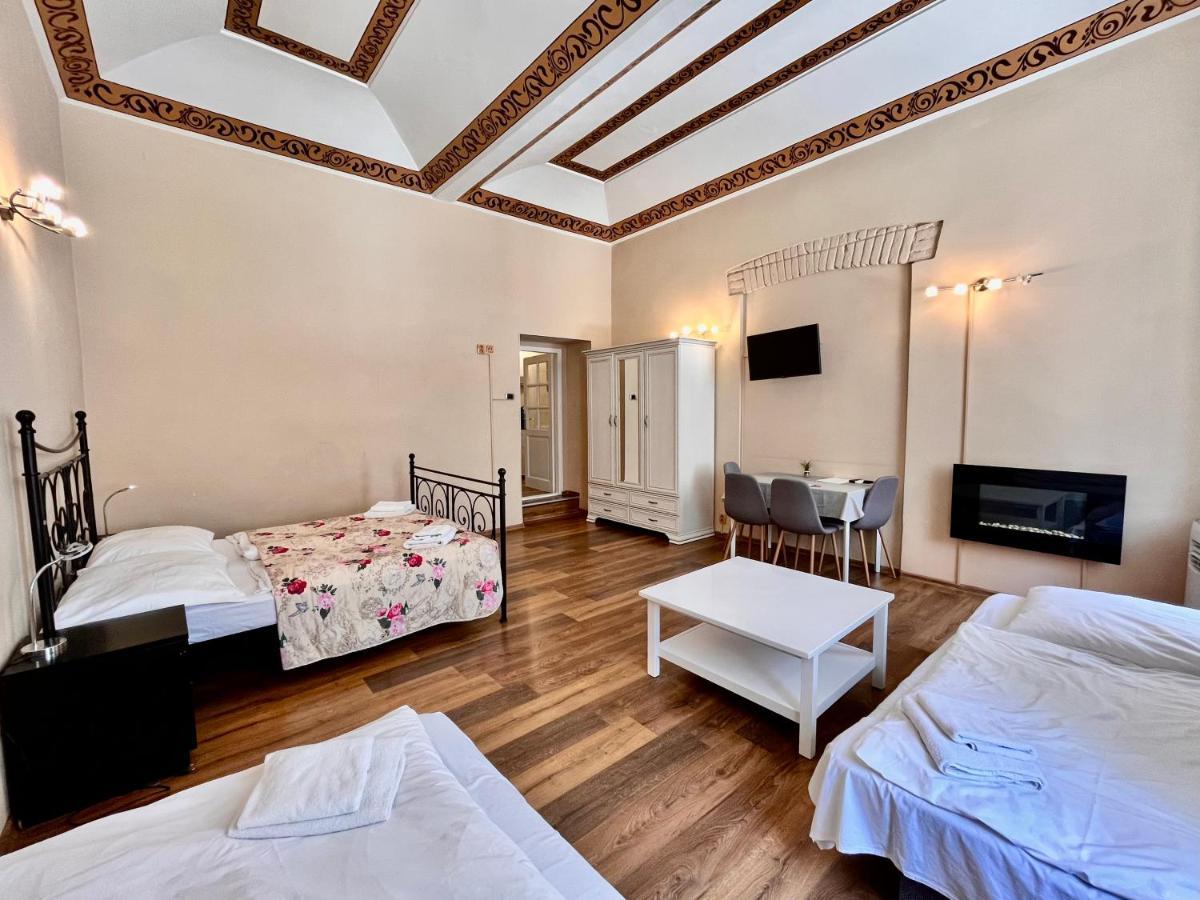 Casa Italia Prague Aparthotel Exteriör bild