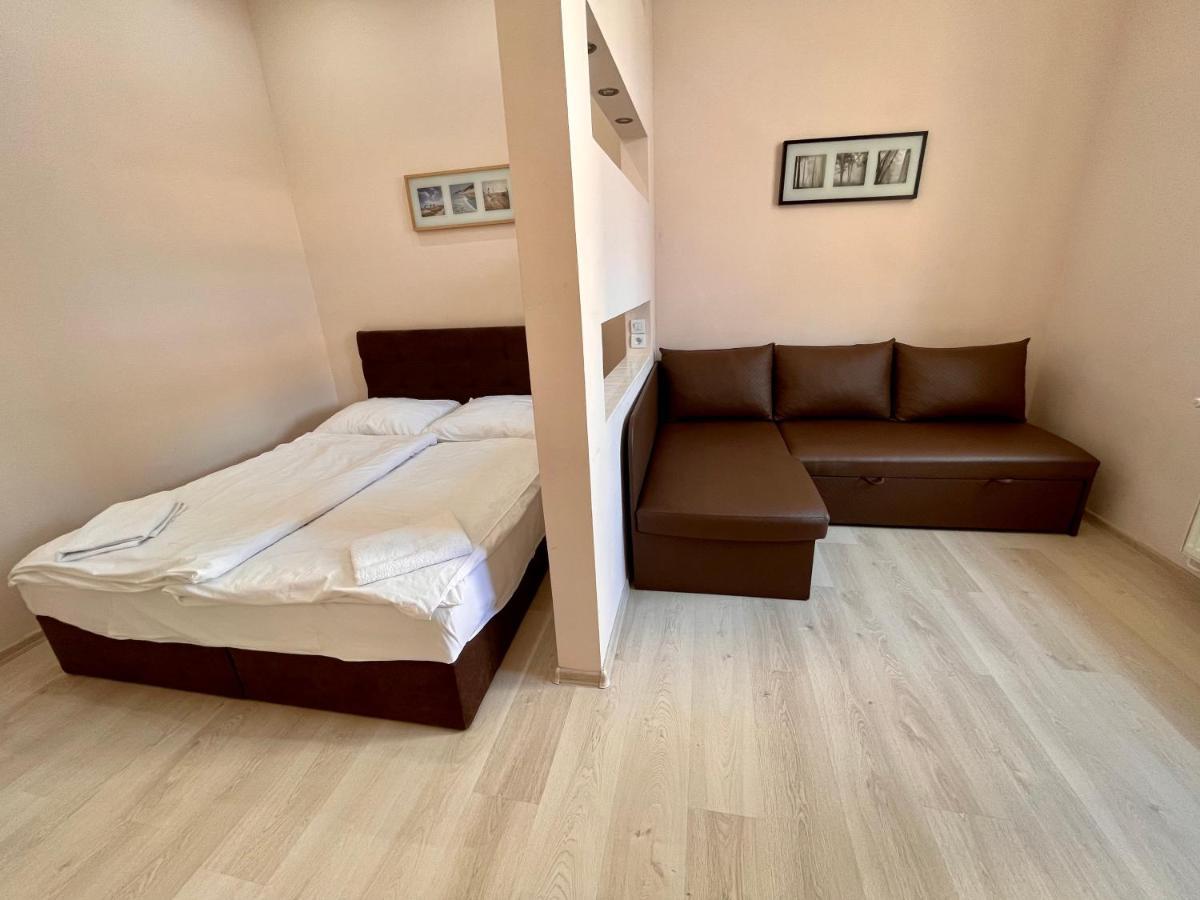 Casa Italia Prague Aparthotel Exteriör bild