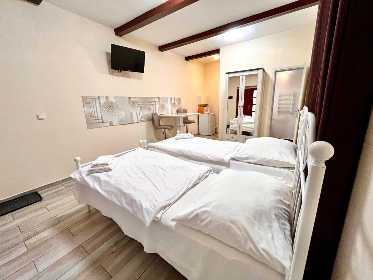 Casa Italia Prague Aparthotel Exteriör bild